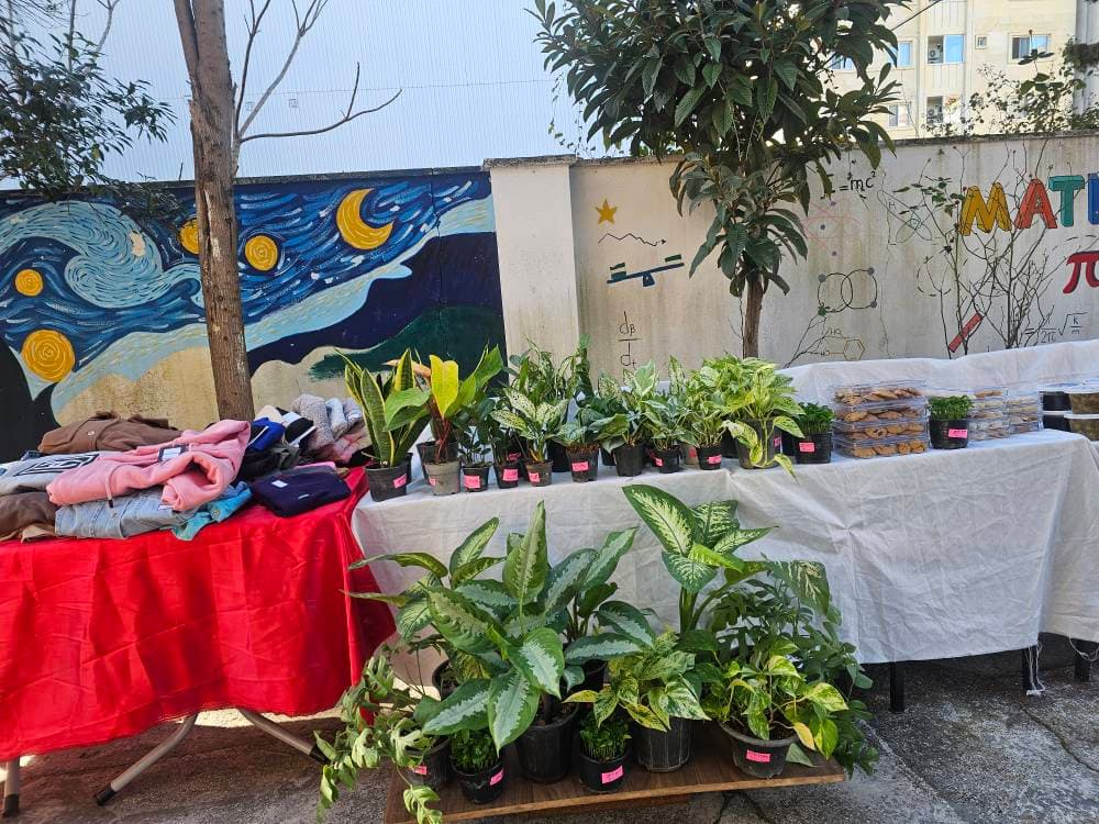 دبیرستان متوسطه دوم دخترانه غیر دولتی آفرینش