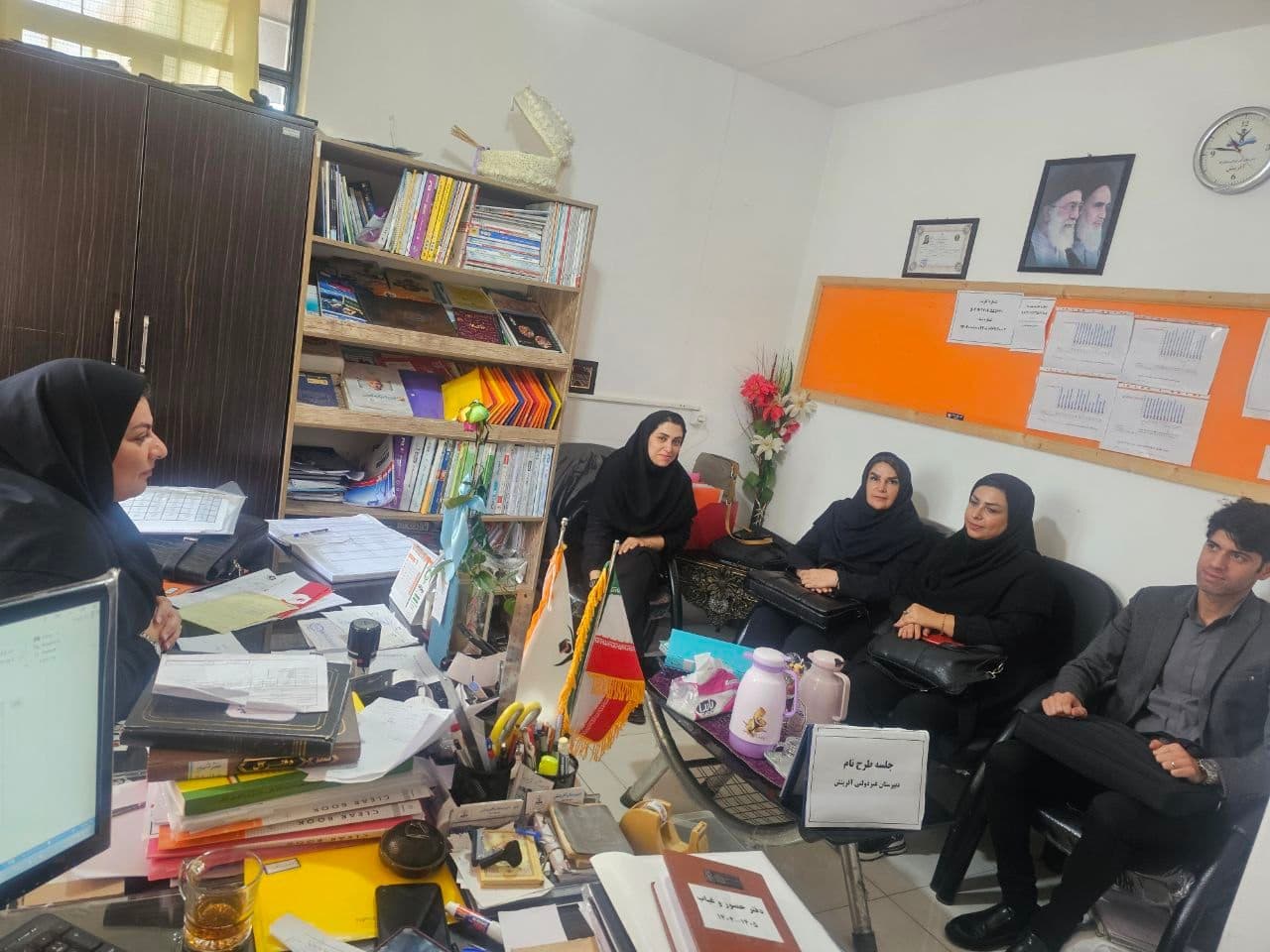 دبیرستان متوسطه دوم دخترانه غیر دولتی آفرینش